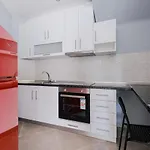 Ideal City Studio-Apartment, Vesta Philoxenia